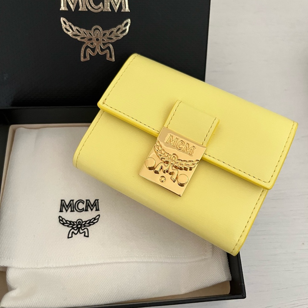 NWT MCM Patricia Logo Trifold Leather Wallet-Yellow